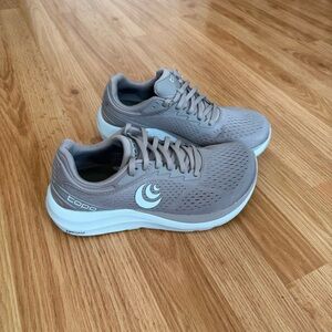 Topo Athletic PHANTOM 3 running trainer shoes